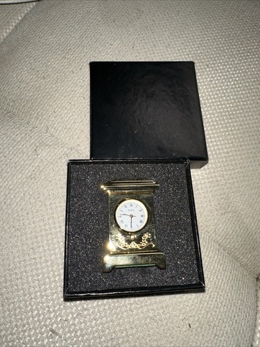 Magnifique petite montre - petite,