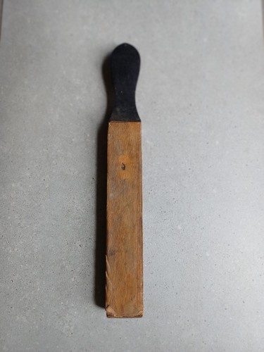 Ancien aiguiseur affuteur - , de