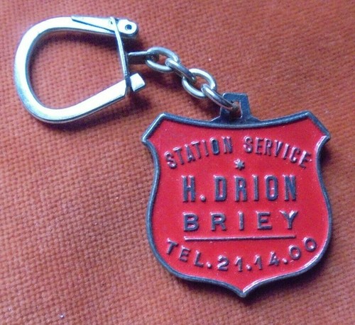 Porte clés key ring huile - key,