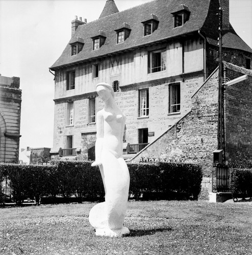 Dieppe 1960 sculpture - c.,