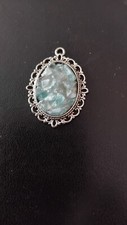 Pendentif . a grains  d aiguë