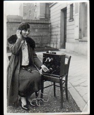 PHOTO AMATEUR / FEMME au POSTE