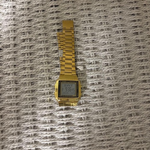 Montre numérique casio data - numérique,