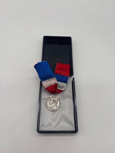 Médaille travail - du,