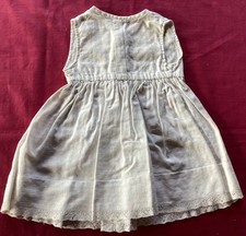 Jolie robe ancienne en piqué