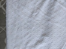 COUPE TISSU COTON PLUMETIS BLANC CASSE