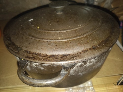 Cocotte ancienne fonte - en,