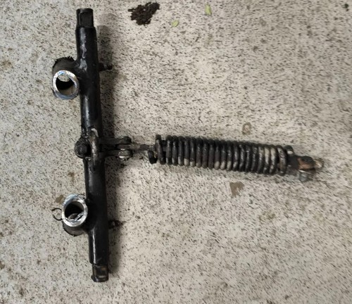 Axe ressort de selle à - *,