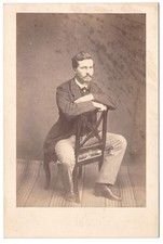Portrait jeune homme à