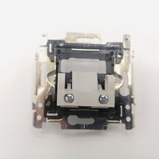 NIKO SUPPORT Cache-trou mécanisme  sortie de câble avec serre fil ref 170-00700