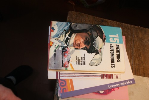 Livre aventures d - 15,