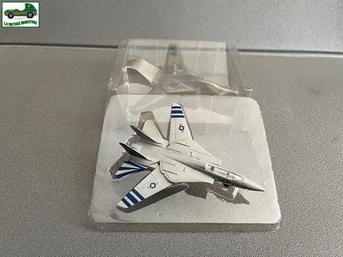 Avion miniature militaire sky - avion,