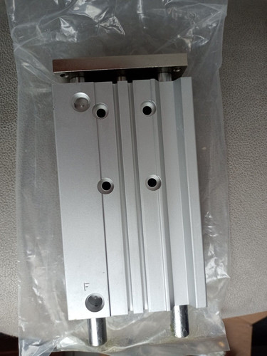 Vérin guidé pneumatique smc - guidé,