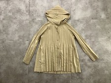 Pleats Please Issey Miyake –