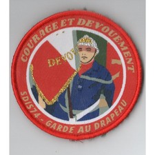 POMPIERS GARDE AU DRAPEAU SDIS