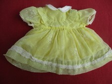 JOLIE ROBE JAUNE POUR POUPEE ANCIENNE Raynal, Bella, Gégé, Clodrey ou autres