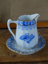 Dinette cuvette et broc de