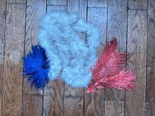 Anciennes Plumes Chapeau Bleu Rouge Boa Blanc