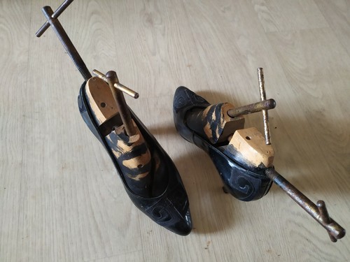 Ancienne paire chaussures - de,