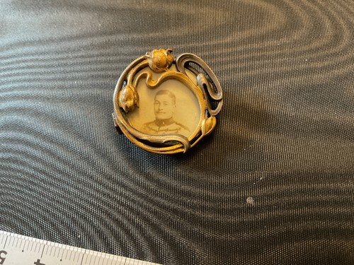 Ancienne broche porte photo - broche,