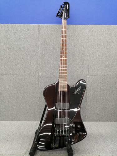 Guitare basse électrique