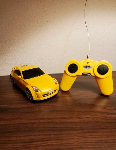 Yellow automatic car with - automatic, rc
