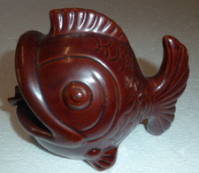 beau cendrier poisson en