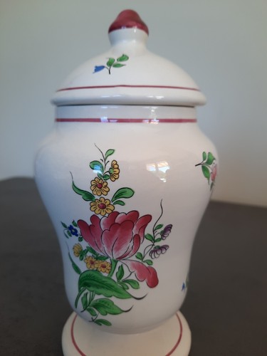 Pot couvercle dit à - a,