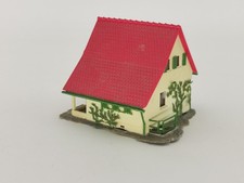 JOUEF HO MAISON AVEC TOITURE A