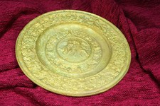 Assiette de style Renaissance. p. XX. Plat style Renaissance