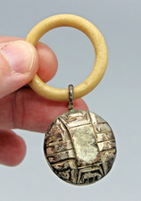 ANCIEN HOCHET POUR ENFANT BEBE