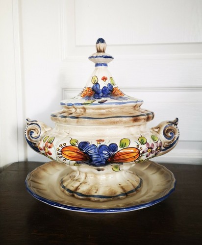 Ancienne soupière avec - soupière,