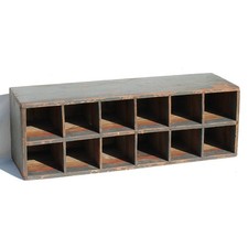 Ancien petit meuble d'atelier en bois 77 cm / de métier à poser / 12 casiers