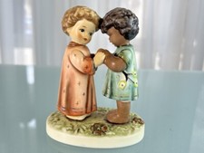 Figurine Hummel 622/0 Laisser reposer et ensemble. Unicef 11 cm. 1 choix. Exc...