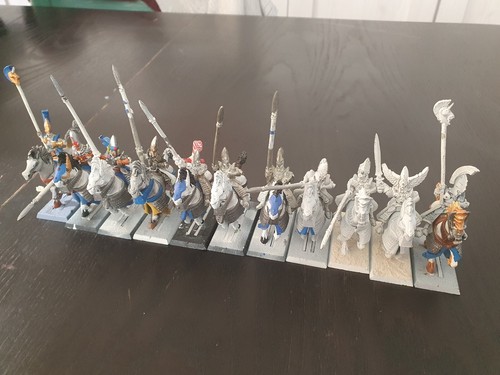 Heaumes argent en métal - 11, d'argent