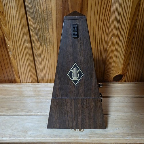 Metronome plastic case wood - metronome,