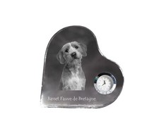 Basset Fauve de Bretagne horloge en forme de cœur avec un chien Art-Dog