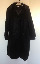 MANTEAU NOIR LA BLANCHE PORTE