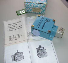 CROUZET 837930 Détecteur de position Limit switch Fin de course Contacteur *