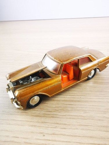 Voiture miniature dinky toys - miniature,