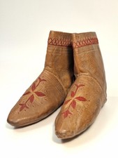 ANCIENS CHAUSSONS BEBE EN CUIR