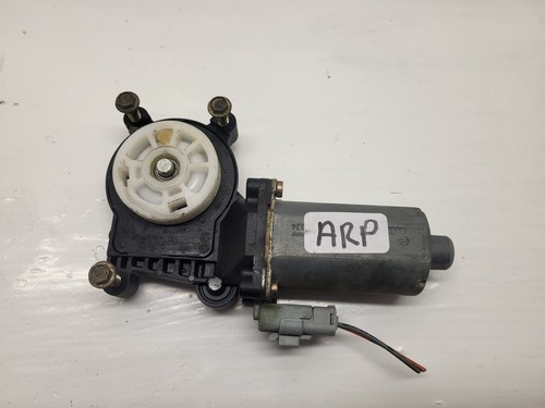 Moteur lève vitre arrière