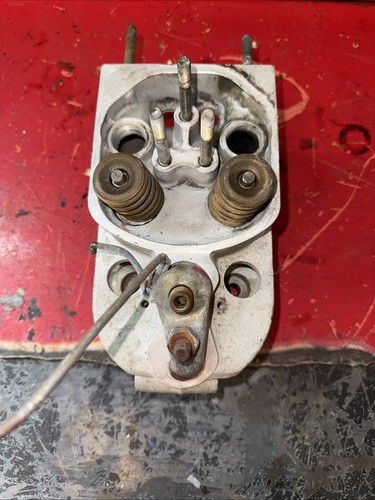 Deutz f4l912 cylinder head - f4l912,