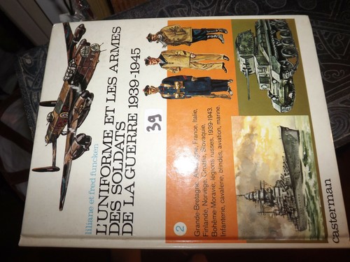 32dn livre funcken uniforme - 32dn, l'uniforme