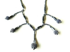 19 eme COLLIER EN JAIS, Napoléon III , bon état, 40 cm long