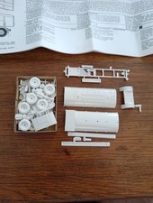 Maquette plastique AIRFIX 1 /76 RAF matador 6x6 Citerne Refueling Set  