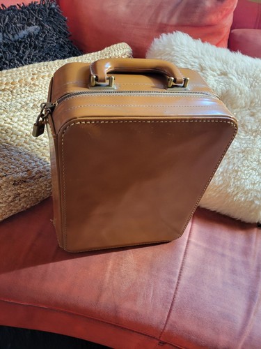 Petite valise rétro vintage - valise,