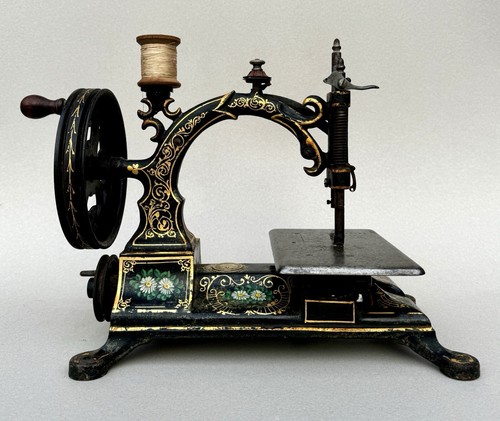 Superbe machine coudre - à,