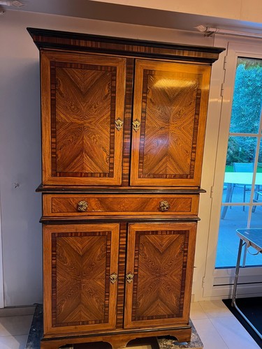 Armoire bois - en, (loupe