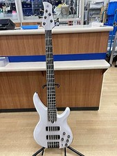 Guitare basse électrique